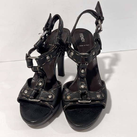 Vintage FENDI Brown Leather Buckle Closure High heel Sandals IT